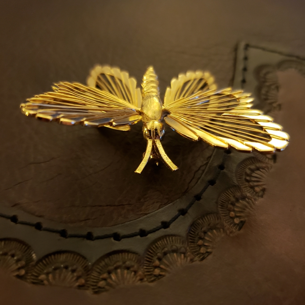 ⭐ VINTAGE | '60s Monet Butterfly Brooch - Spinerette Collection - Picture 6 of 16